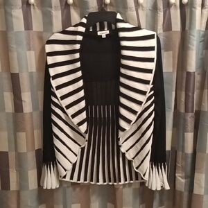 FINAL PRICE paris HUES viscose black/white striped open cardigan/bell sleeves